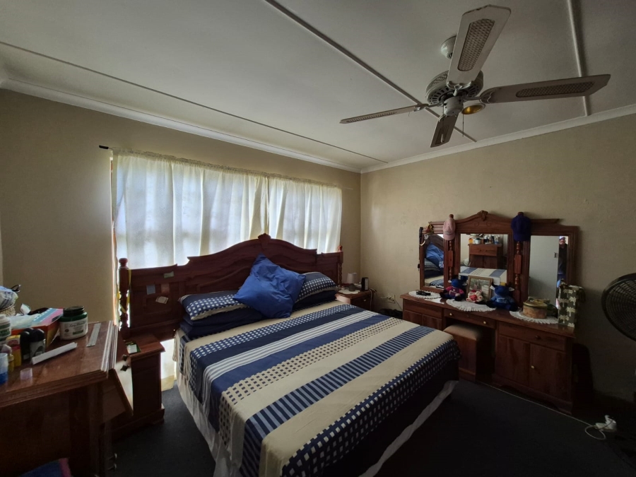 3 Bedroom Property for Sale in Langerug Western Cape